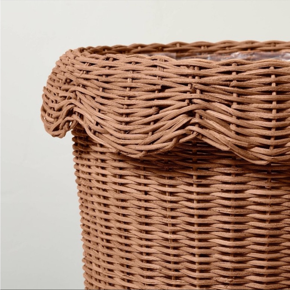 Hearth & Hand™ with Magnolia 12"x12" Scalloped Rattan Planter Basket NWT - Picture 4 of 4